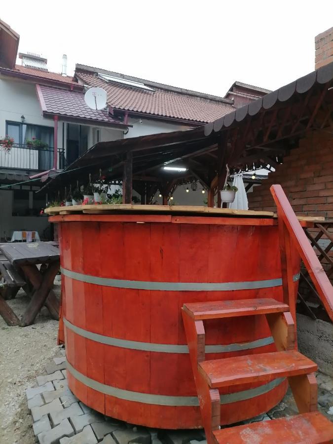 Pensiunea Broscuta Horezu Bagian luar foto